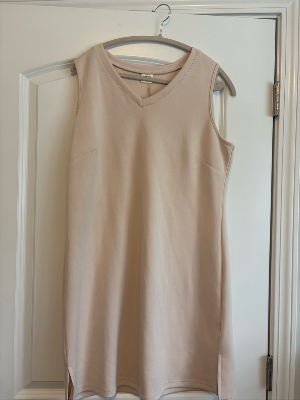 Boutique Sleeveless V-Neck Shift Dress in Light Beige
